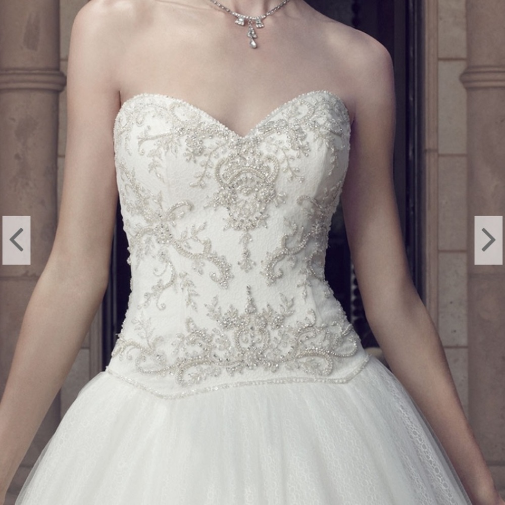 Wedding gown